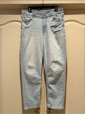 American Eagle High-Waist Mom Jeans